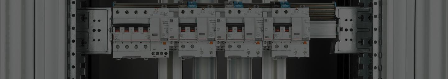 Modular switches and circuit breakers